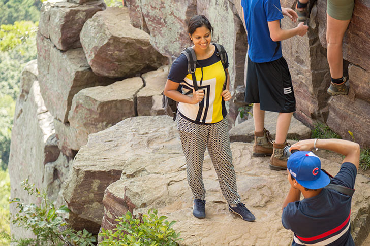 Grabbing a selfie by Devil's Doorway