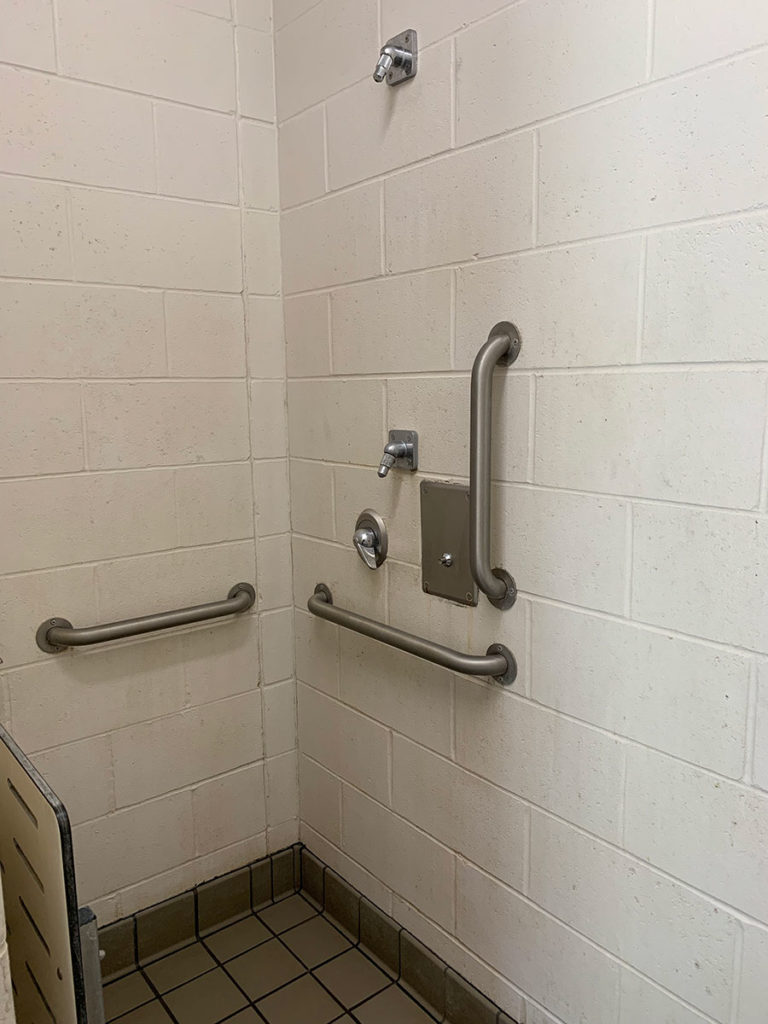 Quartzite Campground - Individual Shower