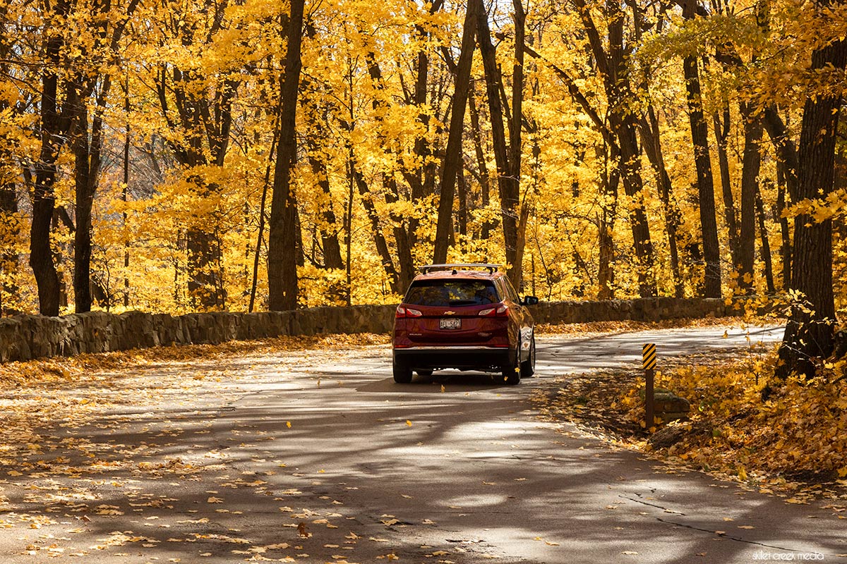 Entrance Road, Devil's Lake State Park